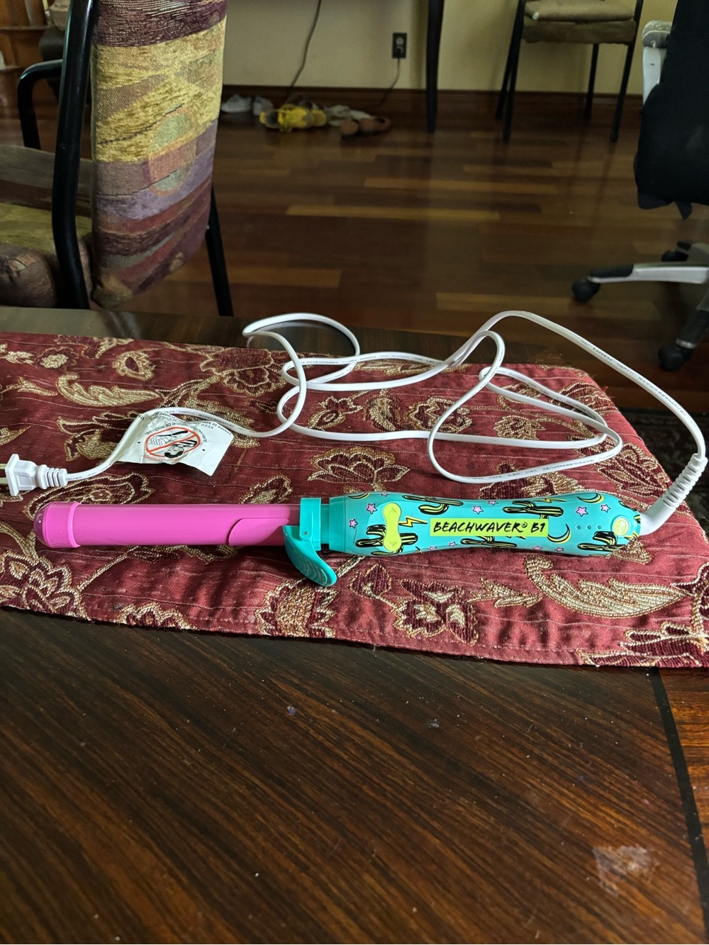 The Beachwaver Co. Turquoise & Pink Curling Wand